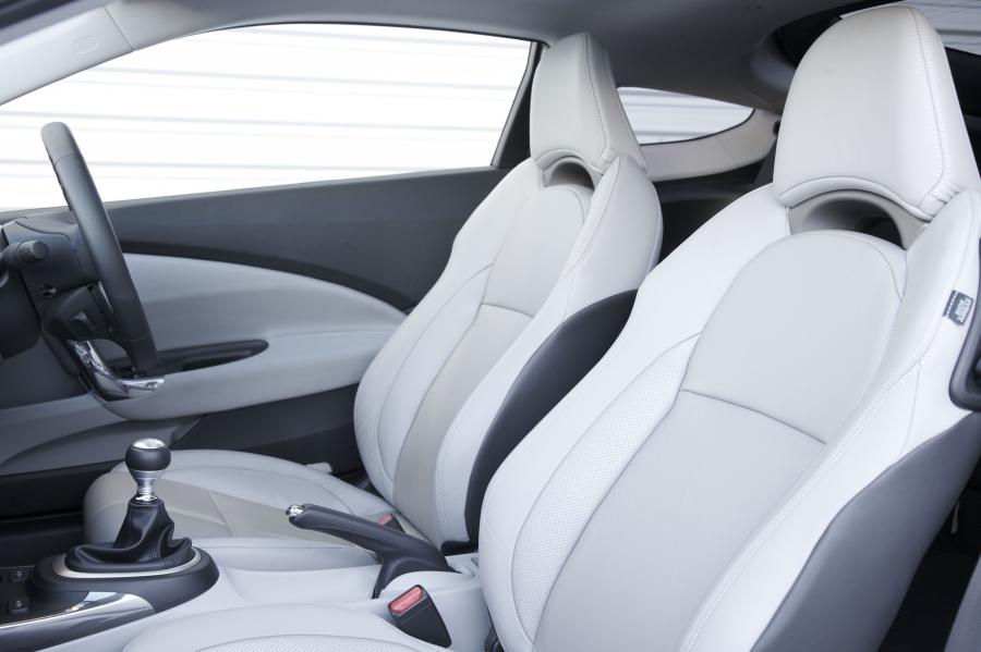  Honda CR-Z 2010 года  (UK) (фото 6 из 26)